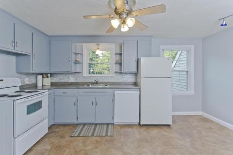 54 Wayside St, Springfield, MA 01118 photo 7