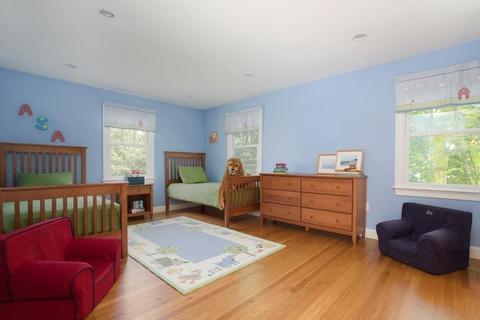111 Crest Rd, Wellesley, MA 02482 photo 14