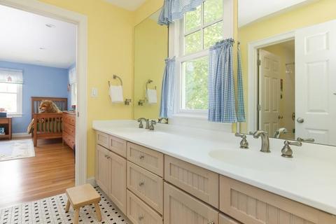 111 Crest Rd, Wellesley, MA 02482 photo 16