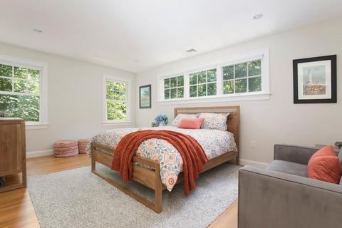 111 Crest Rd, Wellesley, MA 02482 photo 17