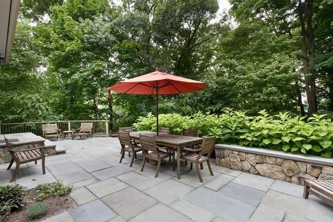 111 Crest Rd, Wellesley, MA 02482 photo 23