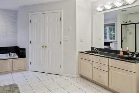 24 Overlook Dr E, Framingham, MA 01701 photo 20