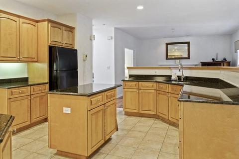 24 Overlook Dr E, Framingham, MA 01701 photo 12