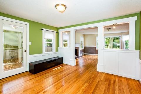 1245 Bradley Rd, Springfield, MA 01118 photo 8