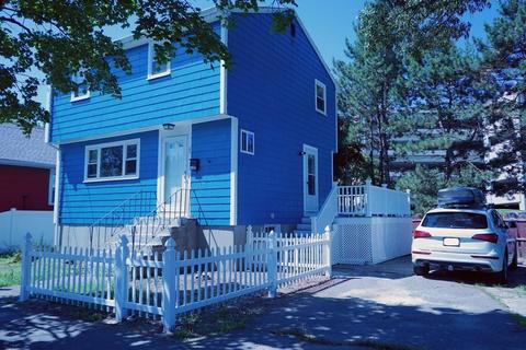 66 Harriet Ave Quincy Ma 02171 10 Photos Mls 72550699 Movoto