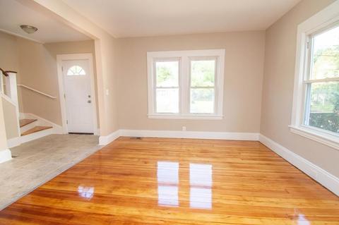 20 Lorimer St, Springfield, MA 01151 photo 2