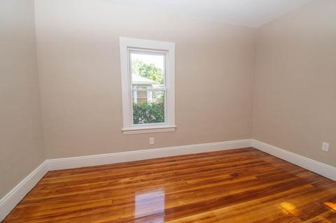 20 Lorimer St, Springfield, MA 01151 photo 9