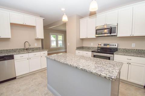 20 Lorimer St, Springfield, MA 01151 photo 4