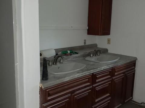 530 Britton St, Chicopee, MA 01020 photo 2