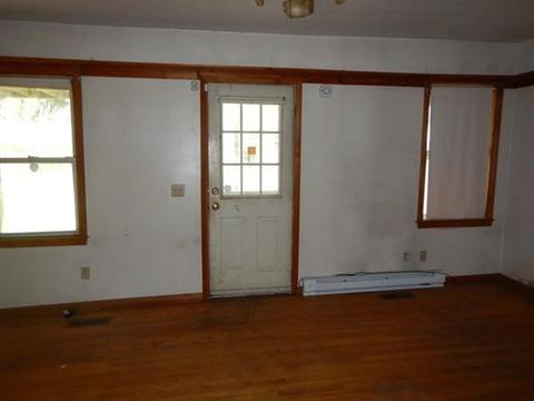 31 Aspen St, Ware, MA 01082 photo 14
