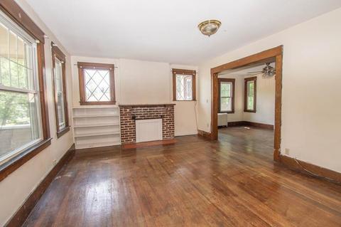 90 Marsden St, Springfield, MA 01109 photo 11