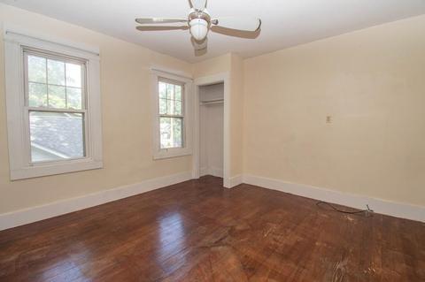 90 Marsden St, Springfield, MA 01109 photo 8