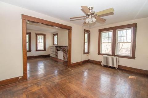 90 Marsden St, Springfield, MA 01109 photo 10