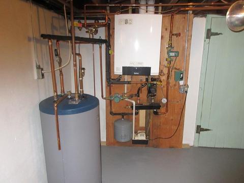 168 Wilson Ave, Chicopee, MA 01013 photo 21