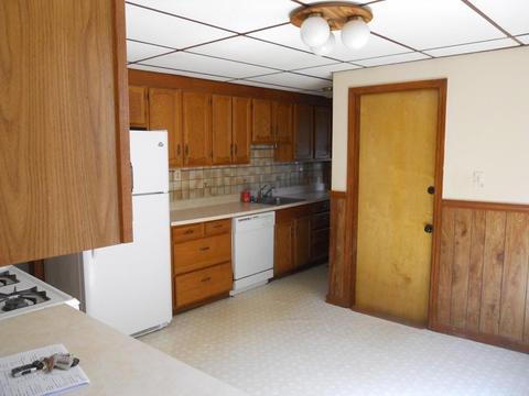 75 Silver St, Springfield, MA 01107 photo 8