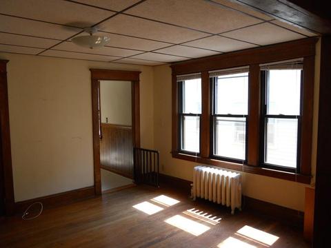 75 Silver St, Springfield, MA 01107 photo 7