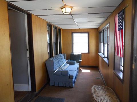 75 Silver St, Springfield, MA 01107 photo 4