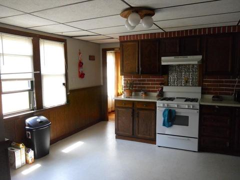 75 Silver St, Springfield, MA 01107 photo 17