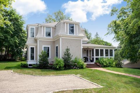 886 Main St, Barnstable, MA 02635 photo 1