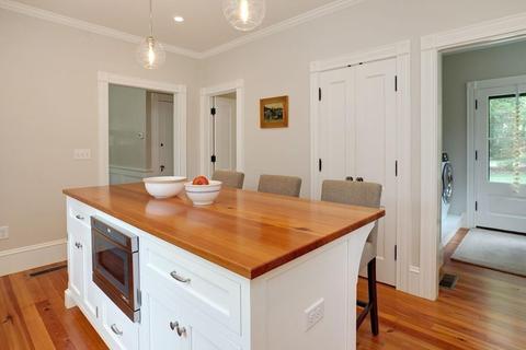 886 Main St, Barnstable, MA 02635 photo 9