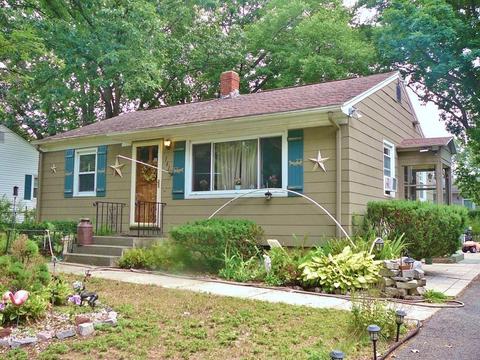 161 Lloyd Ave, Springfield, MA 01119 photo 1