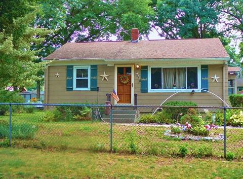 161 Lloyd Ave, Springfield, MA 01119 photo 2