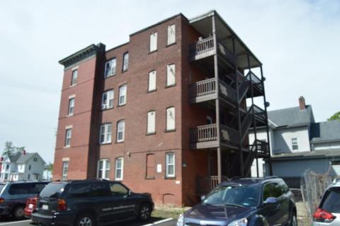 16 Sheldon St, Springfield, MA 01107 photo 4