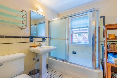 98 Fuller St, Brookline, MA 02446 photo 21