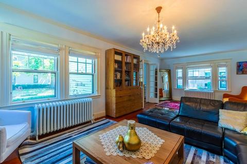 98 Fuller St, Brookline, MA 02446 photo 7