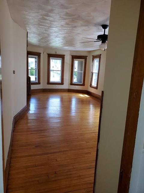 84 E Alvord St, Springfield, MA 01108 photo 5