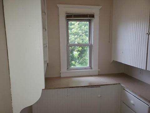 84 E Alvord St, Springfield, MA 01108 photo 16