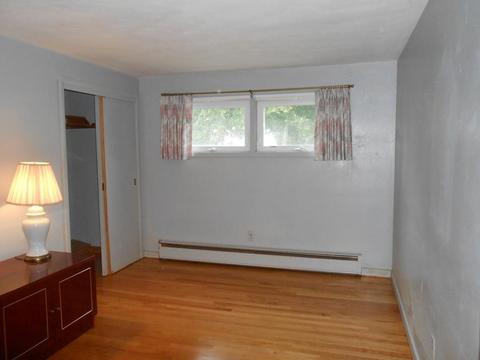 6 Heather Ln, Springfield, MA 01118 photo 10