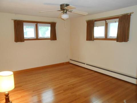 6 Heather Ln, Springfield, MA 01118 photo 9