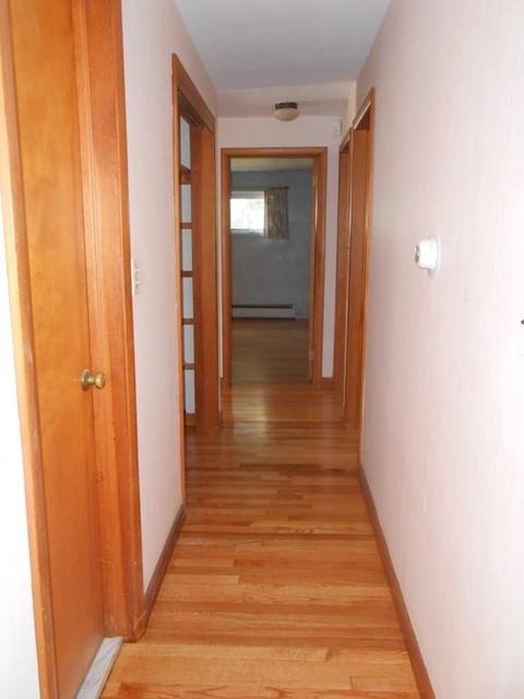 6 Heather Ln, Springfield, MA 01118 photo 7
