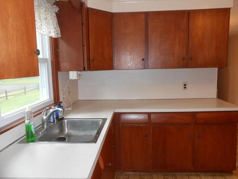 6 Heather Ln, Springfield, MA 01118 photo 5