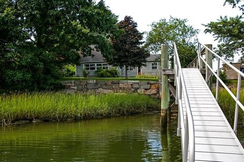 3 Kirk Rd, Gloucester, MA 01930 photo 2