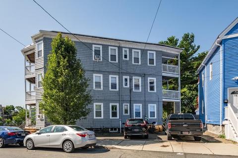 15 Gladstone St, Everett, MA 02149 photo 4