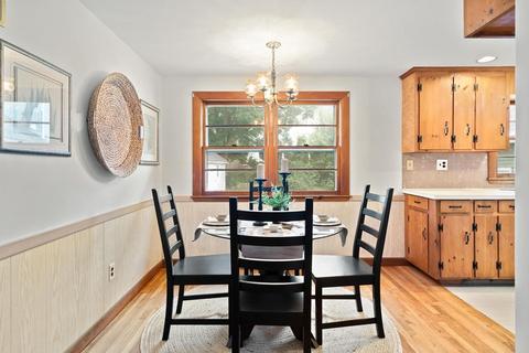 7 Locust St, Beverly, MA 01915 photo 9