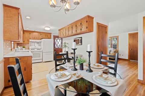 7 Locust St, Beverly, MA 01915 photo 6