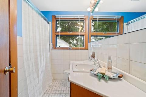 7 Locust St, Beverly, MA 01915 photo 13