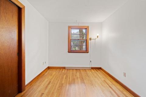 7 Locust St, Beverly, MA 01915 photo 16