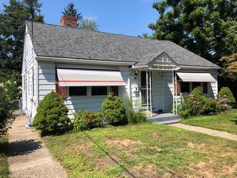 48 Clement St, Springfield, MA 01118 photo 3