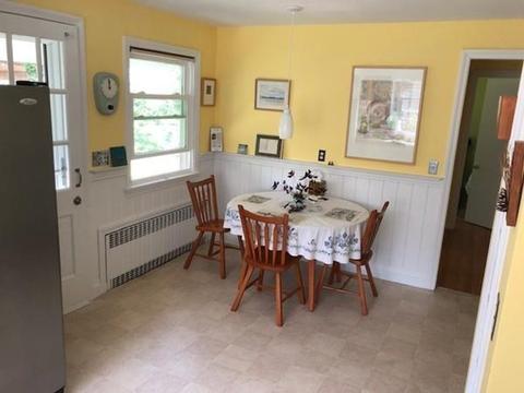 48 Clement St, Springfield, MA 01118 photo 9