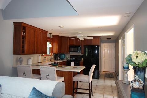 2 Sandy Ln, Franklin, MA 02038 photo 10