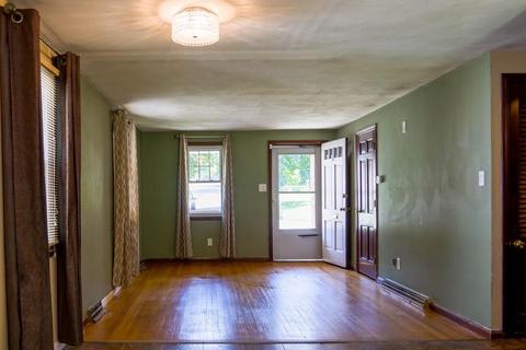 134 Roy St, Springfield, MA 01104 photo 8