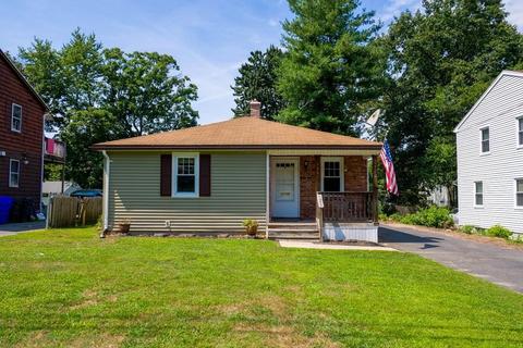 134 Roy St, Springfield, MA 01104 photo 1