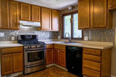 134 Roy St, Springfield, MA 01104 photo 4