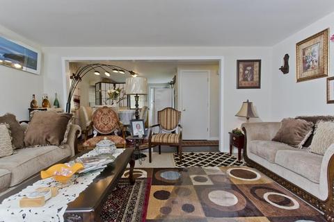 40 Blanding St, Springfield, MA 01151 photo 5