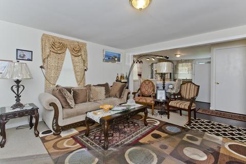40 Blanding St, Springfield, MA 01151 photo 3