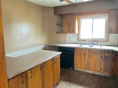 9 Valley St, Fall River, MA 02724 photo 5